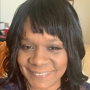 Meet your Posher, Joan